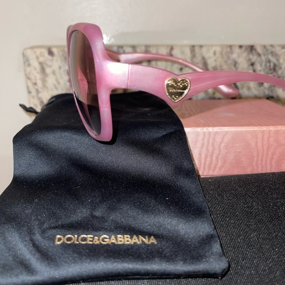 Dolce & Gabbana Vintage Light Pink Sunglasses - Picture 5 of 12